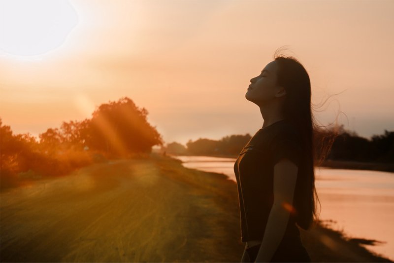 4 tips to help stay positive when going through a divorce